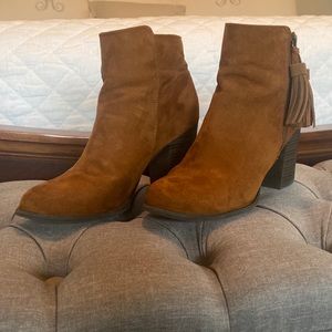 Chestnut brown suede booties